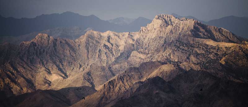 Mountains-Surrounding-Bagra