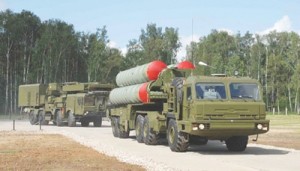 S-400 Russian mobile missile defense system in transit.  Credit: Novosti