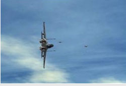 No more dogfigth: with DAS, the missiles do the turning, not the aircraft (credit: Electro Optical..., ibid, slide 6)