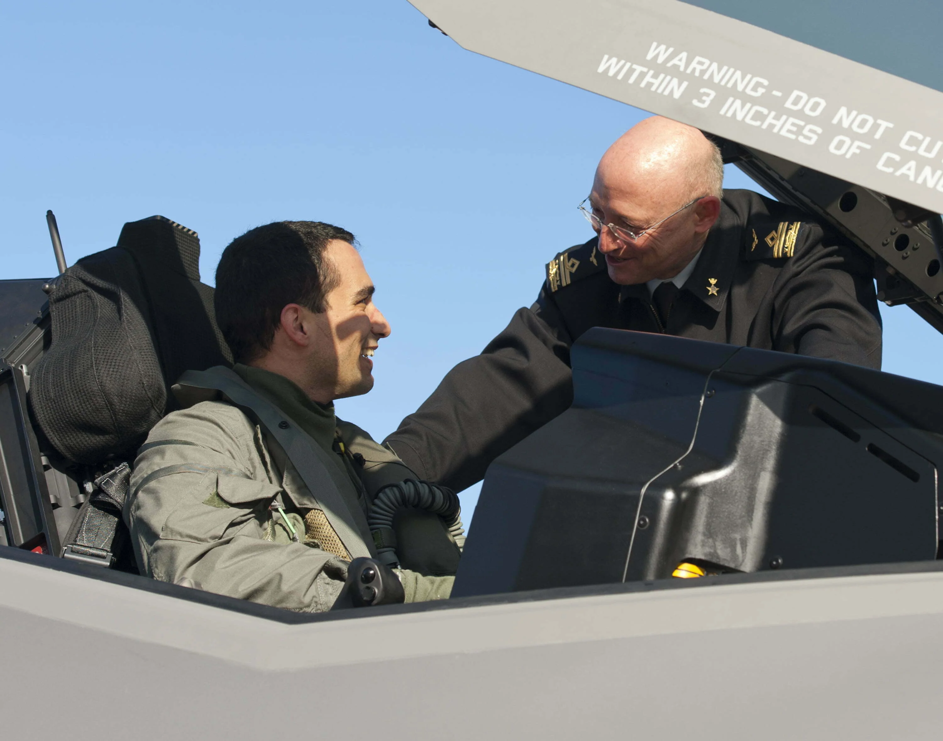 Airmen in Subzero Temps Discover F-35 Survival Kit Works Better