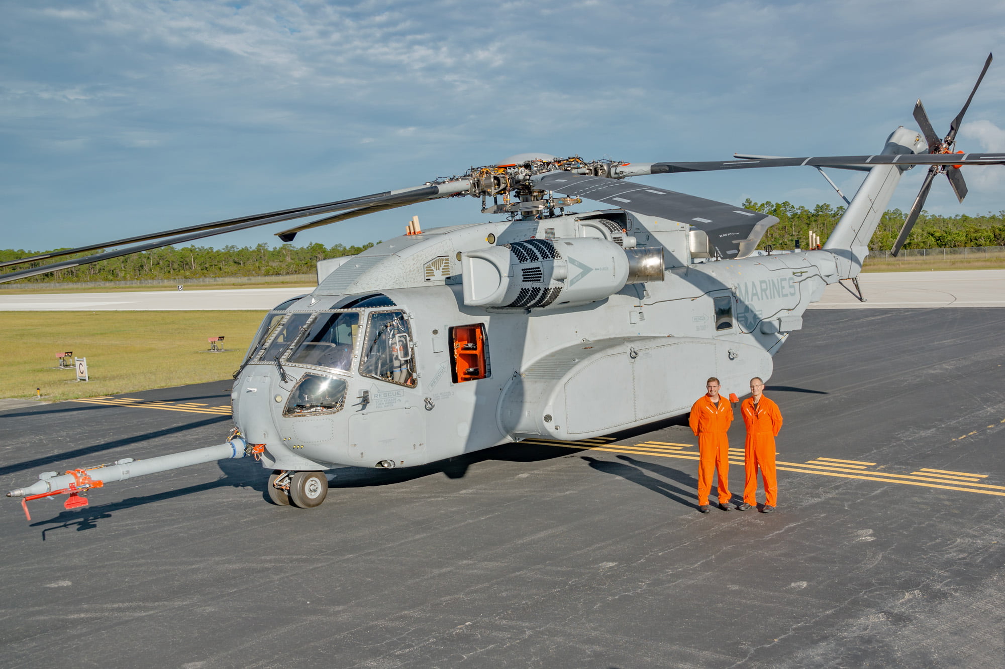 美海军陆战队CH-53K重型直升机完成首次海试 -6park.com