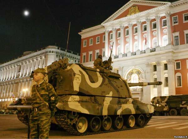 Russian Tanks and APCs on Display in Moscow (Credit: http://www.rferl.org/content/us_stops_provinding_russia_data_on_europe_forces/24399024.html)